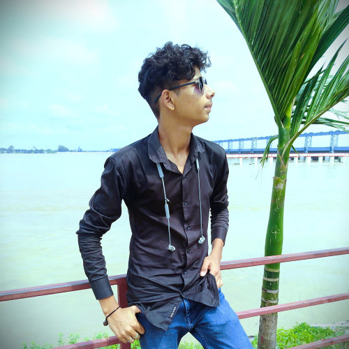 guddu  m. profile photo
