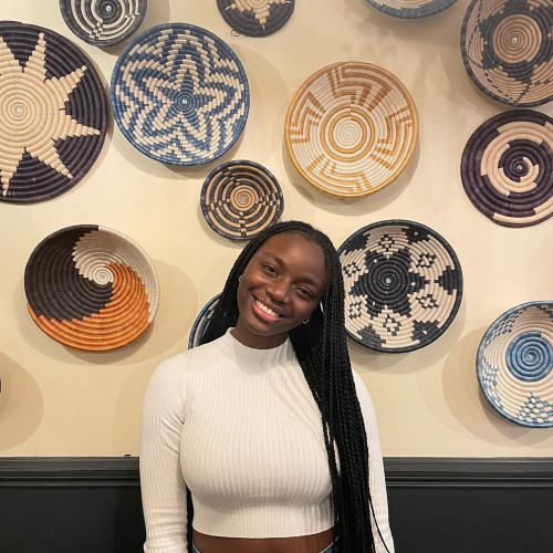 Shaana T. profile photo