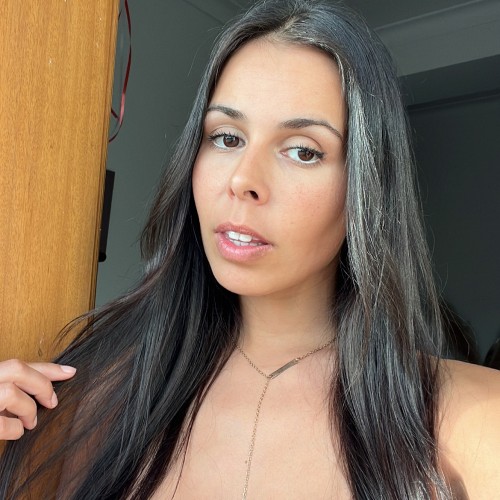 Isis M.