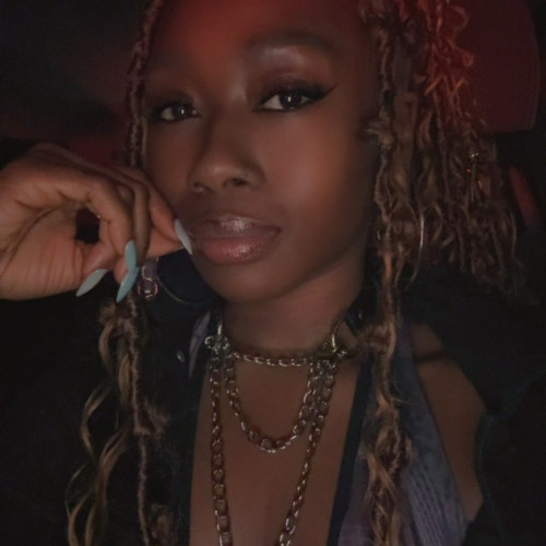 Dee J. profile photo