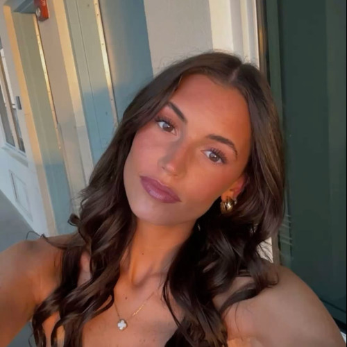 Emily  B. profile photo