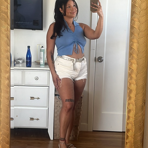 Mimi  L. profile photo