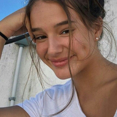 Stefany  R. profile photo
