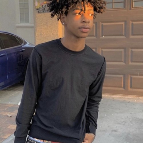 Glo S.
