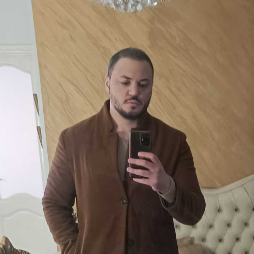 Elias R. profile photo