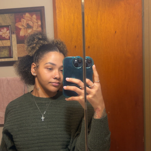 Nina M. profile photo