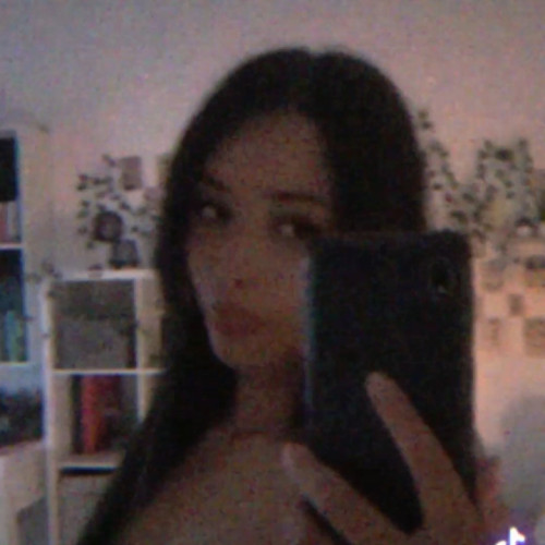 Melly H. profile photo