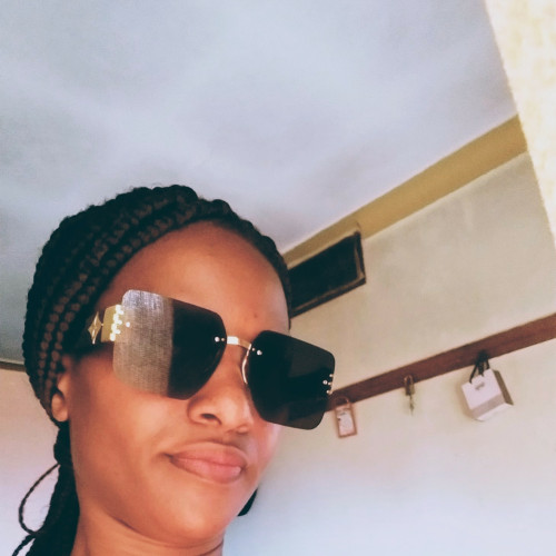 Ruth   . profile photo