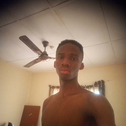 Divine L. profile photo
