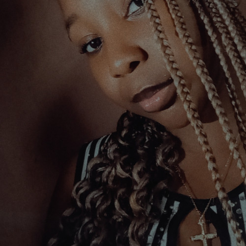 Elzzy M. profile photo