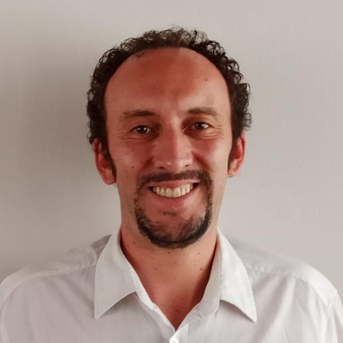 Roberto  L. profile photo