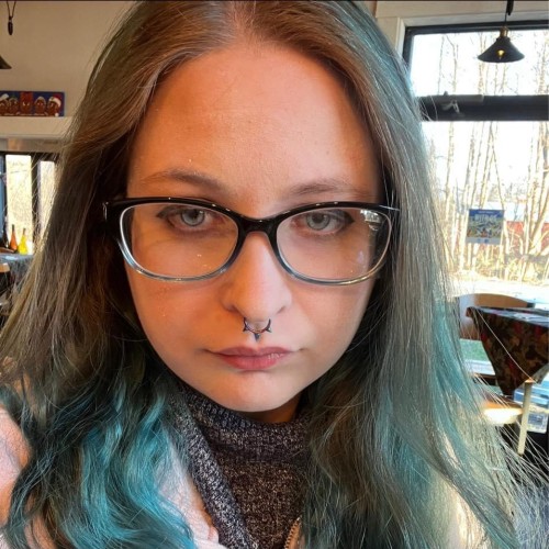 Phoenix V. profile photo