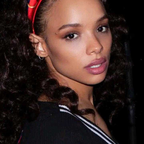 Ella T. profile photo