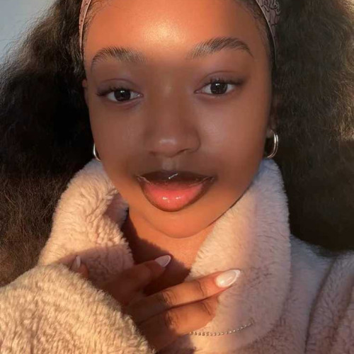 dianah m. profile photo