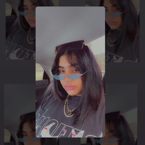 Mia o.
