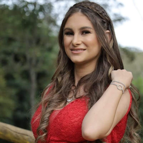Cristiane M.