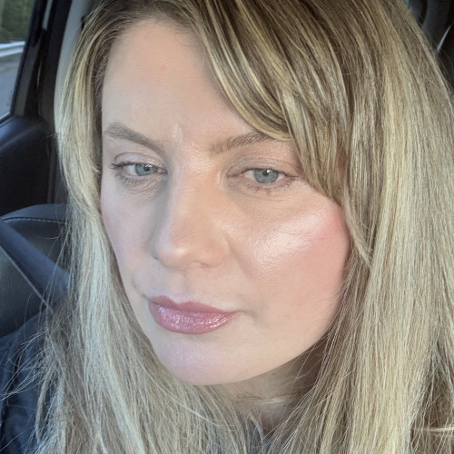 Indira D. profile photo