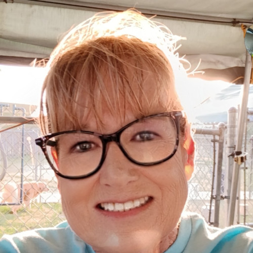 Julie W. profile photo