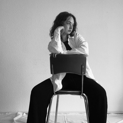 Laura J.