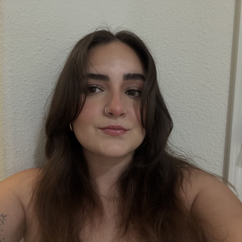 Gabriela r.