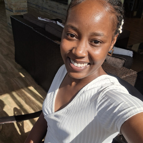 Ivy C. profile photo