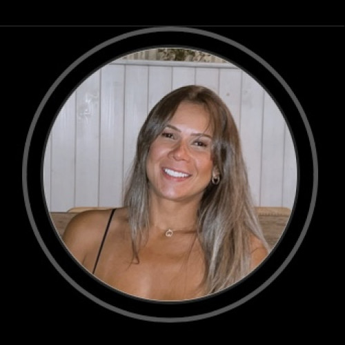Fernanda  R.