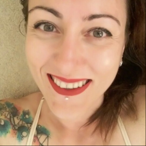 Elisa C.
