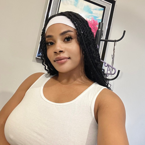 Yvette O. profile photo