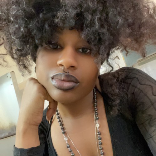 Iyanna L.