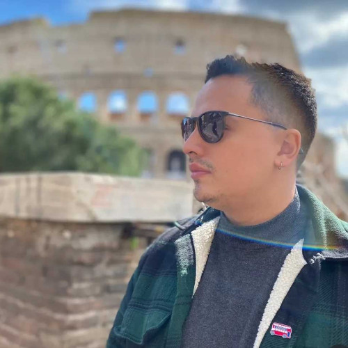 Nicolas M. profile photo