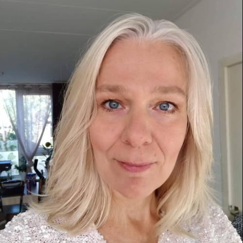 Shirley  d. profile photo