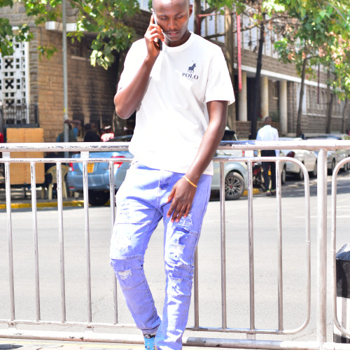 Favoured  N. profile photo
