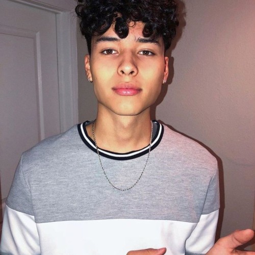 Caidou B. profile photo