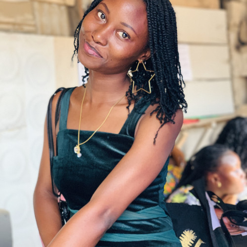 Oliseneku m. profile photo