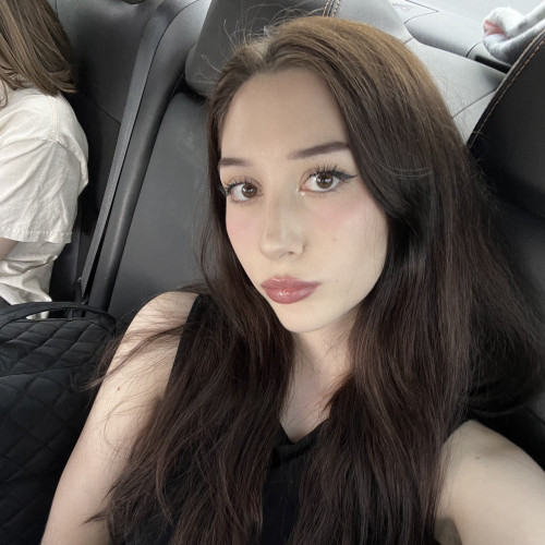 Becca L. profile photo