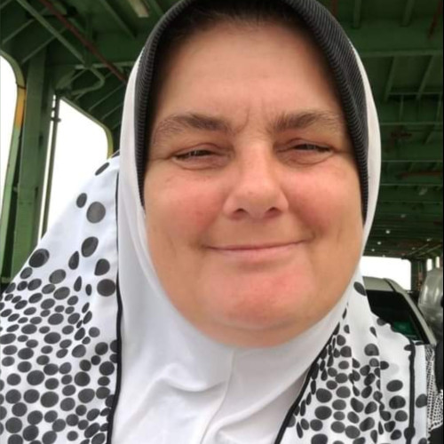 Azizah  A.
