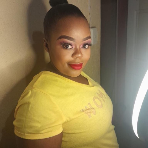 Enhle B. profile photo