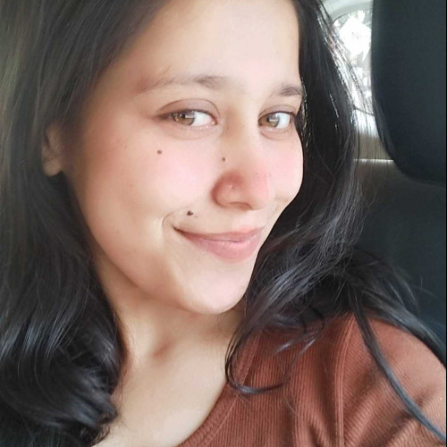 maya j. profile photo