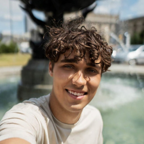 Richard V. profile photo