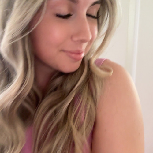 Hallie C. profile photo