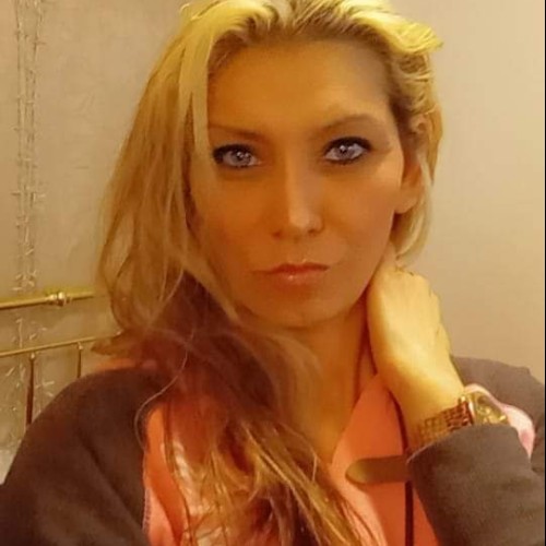 Victoria P.