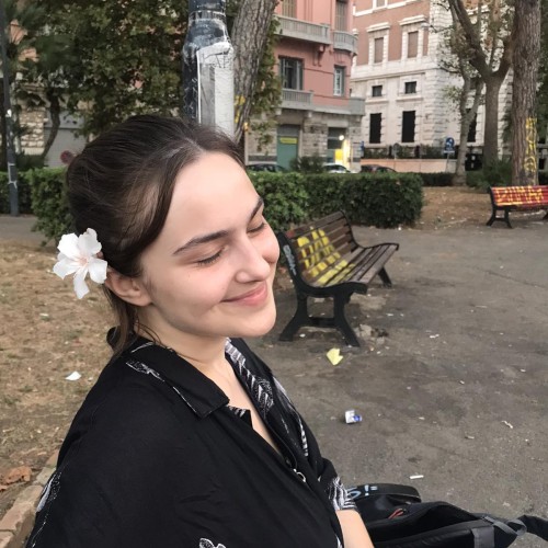 Mihaela  D.