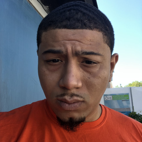 Yvel M. profile photo
