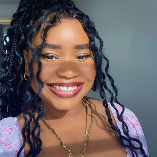 Ivy U. profile photo