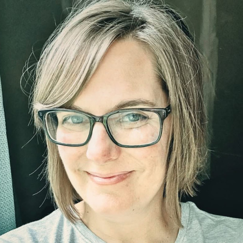 Holly M. profile photo