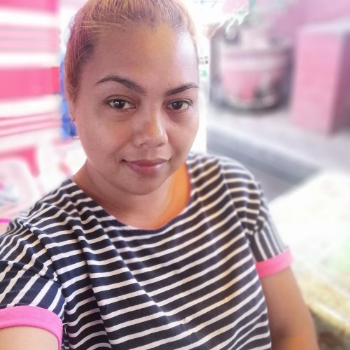 Lora May L. profile photo