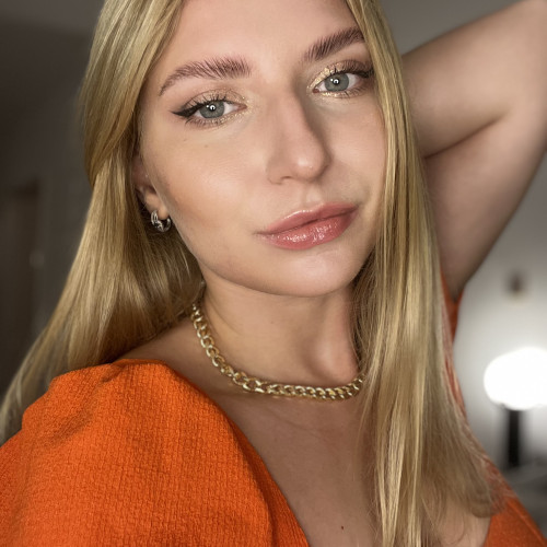 Alena V.