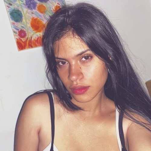 lola l. profile photo