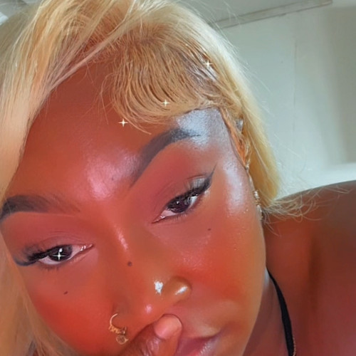 Snow M. profile photo