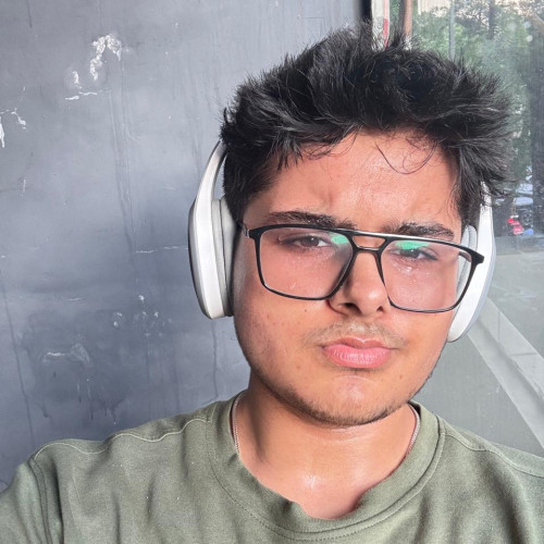 Dhruv R.